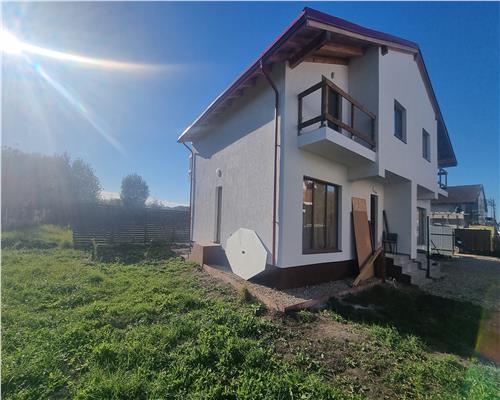 Vila de 8 camere , zona Stupini